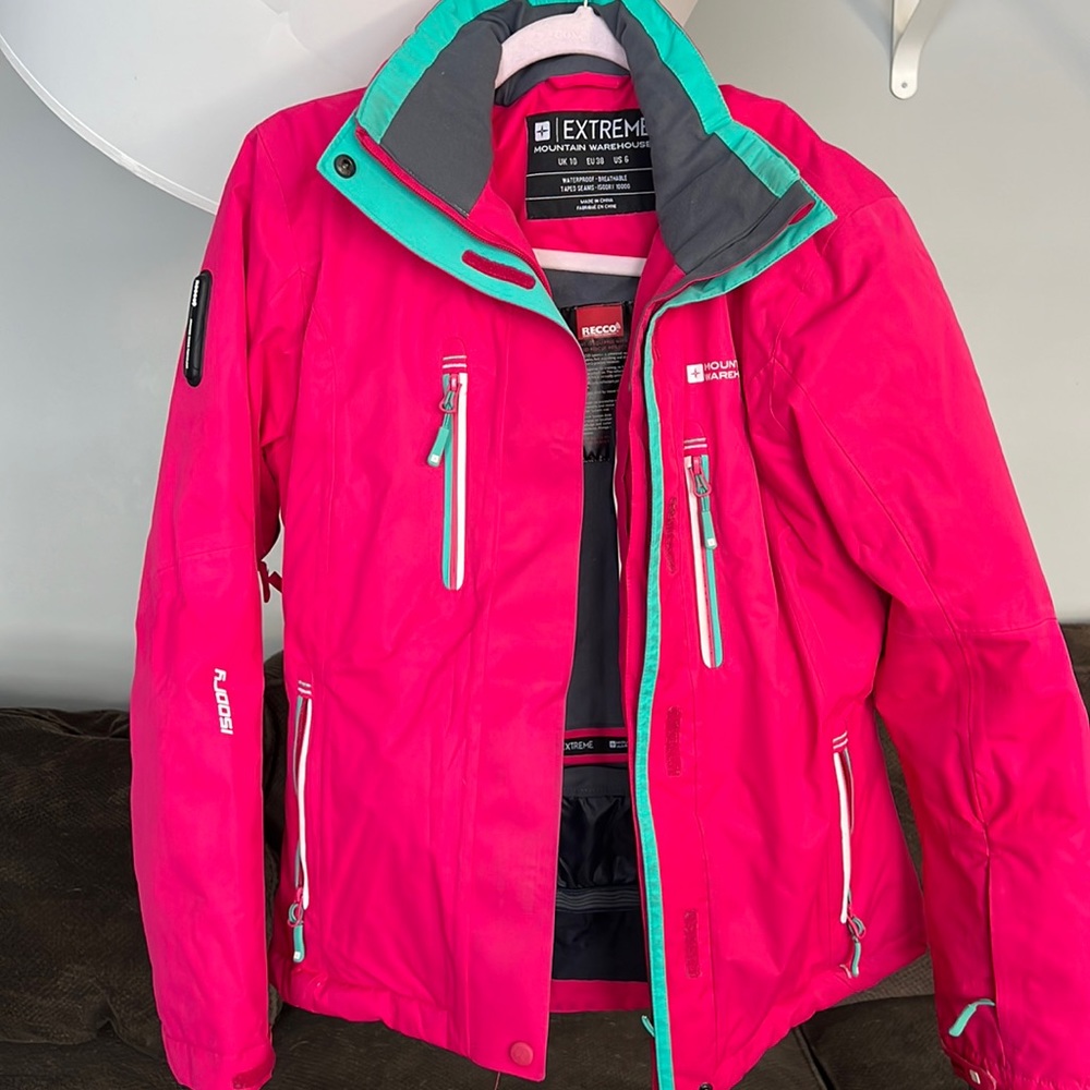 Mountain Warehouse Extreme waterproof ski jacket size 6